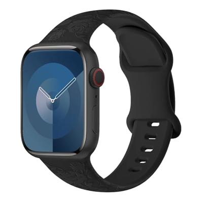By Qubix - Siliconen bandje Rozen Print - Zwart - Compatible met Apple Watch 44mm / 45mm / 46mm / 49mm - Compatible Apple watch bandjes