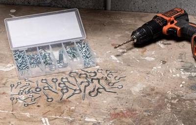 Set van oogbouten Black & Decker 151 Onderdelen