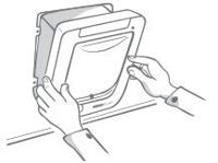 SUREFLAP 4-WEG HUISDIERLUIK MET MICROCHIPHERKENNING WIT 21X21 CM - thumbnail