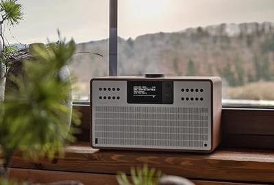 Revo: SuperCD All-In-One DAB+ Internetradio met CD-speler - Walnut/Silver - thumbnail