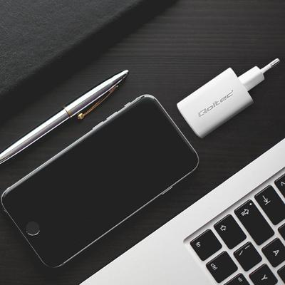 Qoltec 50765 oplader voor mobiele apparatuur Laptop, Draagbare game console, Powerbank, Smartphone, Smartwatch, Tablet Wit AC Snel opladen Binnen Qoltec 50765 oplader voor mobiele apparatuur Laptop, Draagbare game console, Powerbank, Smartphone, Smartwatch, Tablet Wit AC Snel opladen Binnen