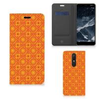 Nokia 5.1 (2018) | Hoesje met Magneet | Batik Oranje - thumbnail