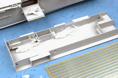 Trumpeter 1/350 USS Wasp LHD-1 Trumpeter 1/350 USS Wasp LHD-1