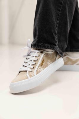 Guess Logo Lage Sneakers Dames Bruin/Wit - Maat 37 - Kleur: WitBruin | Soccerfanshop Guess Logo Lage Sneakers Dames Bruin/Wit - Maat 37 - Kleur: WitBruin | Soccerfanshop