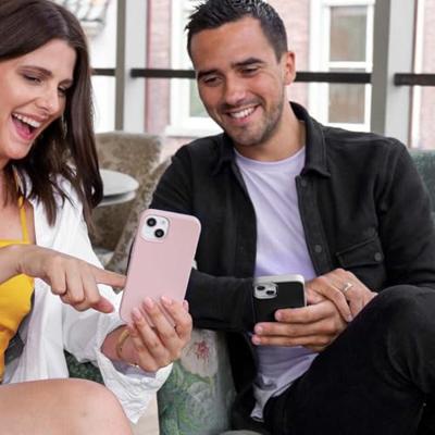 Accezz Liquid Silicone Backcover Google Pixel 8 Telefoonhoesje Zwart - thumbnail