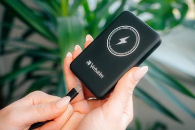 Verbatim Charge n Go Magnetic Wireless Powerbank 5000 mAh Fast Charge, Quick Charge 3.0, USB PD 3.0, Adaptive Fast Charge LiPo USB-C Zwart Verbatim Charge n Go Magnetic Wireless Powerbank 5000 mAh Fast Charge, Quick Charge 3.0, USB PD 3.0, Adaptive Fast Charge LiPo USB-C Zwart