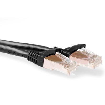 ACT Zwarte 20 meter SFTP CAT6A patchkabel snagless met RJ45 connectoren