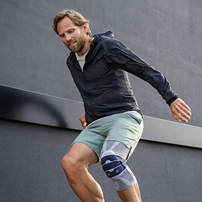 Bauerfeind GenuTrain Kniebrace - 3C - Universeel - Zwart Bauerfeind GenuTrain Kniebrace - 3C - Universeel - Zwart