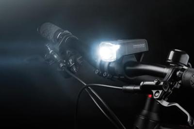Koplamp Trelock LS 440 lighthammer 40 lux USB - zwart Koplamp Trelock LS 440 lighthammer 40 lux USB - zwart