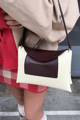 Wandler crossbody Penelope Slouch 00014-2067 bordeaux mix Wandler crossbody Penelope Slouch 00014-2067 bordeaux mix