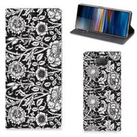 Sony Xperia 10 Plus Smart Cover Black Flowers - thumbnail