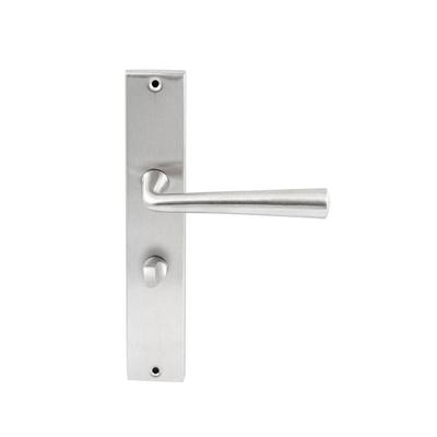 Hardbrass Deurkruk Mikonos op rechthoekig langschild WC63/8mm - RVS Hardbrass Deurkruk Mikonos op rechthoekig langschild WC63/8mm - RVS