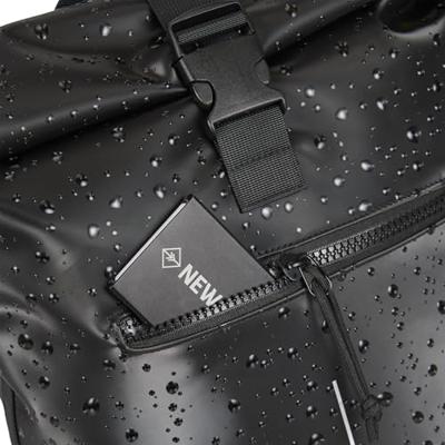 New Rebels New York Droplets Rolltop Rugzak - Waterafstotend - 21 Liter - Laptopvak