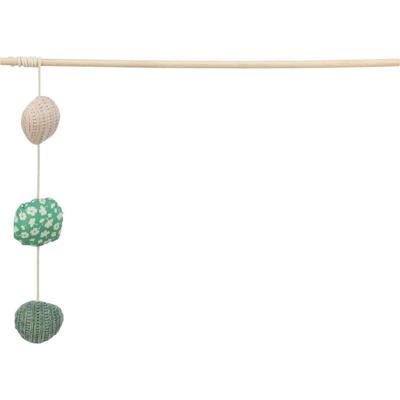 TRIXIE KATTENSPEELGOED KATTENHENGEL MET 3 BALLETJES HOUT MET CATNIP 40 CM 4 ST