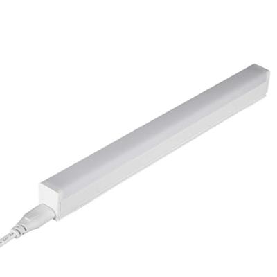 T5 LED batten 30cm met schakelaar - 4W 400 lumen (100lm/W) - 6500K daglicht wit - Koppelbaar - Vervangt 20W T5 LED batten 30cm met schakelaar - 4W 400 lumen (100lm/W) - 6500K daglicht wit - Koppelbaar - Vervangt 20W
