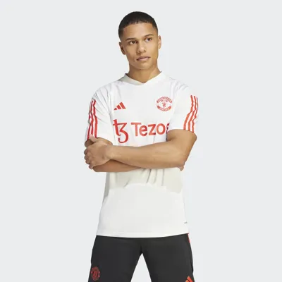 Manchester United Trainingsshirt Senior 2023/2024 - Maat S - Kleur: Wit | Soccerfanshop Manchester United Trainingsshirt Senior 2023/2024 - Maat S - Kleur: Wit | Soccerfanshop
