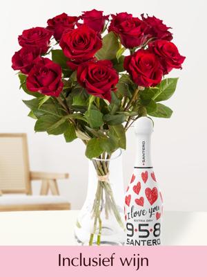 Valentijnsboeket - 12 rode rozen EverRed - Incl. knuffel hartje