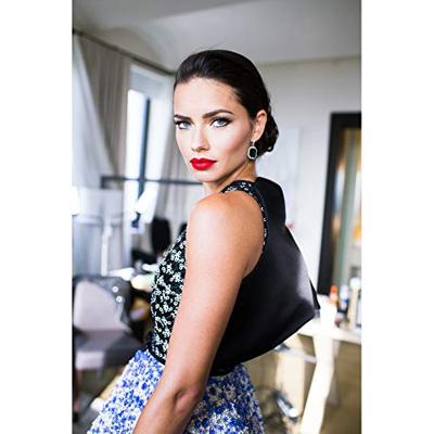 Maybelline Color Sensational Lipstick The Reds - 547 Pleasure Me Red - Rood - Glanzende Lippenstift