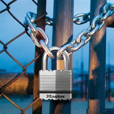 Masterlock 2 x 50mm keyed alike padlocks with treated steel body for weather resi - M5EURT Masterlock 2 x 50mm keyed alike padlocks with treated steel body for weather resi - M5EURT