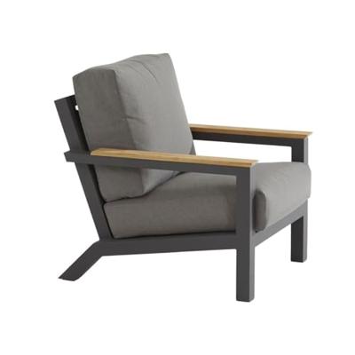 Capitol living chair with 2 cushions | 4 Seasons Outdoor - thumbnail