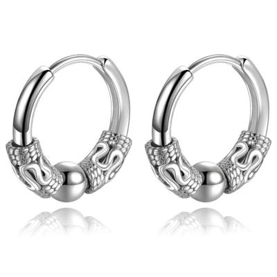 Heren oorringen staal zilverkleurig met details en balletje - 20mm Heren oorringen staal zilverkleurig met details en balletje - 20mm