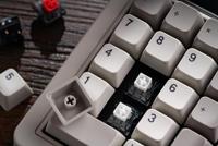 8Bitdo Retro 18 Mechanical Numpad M Edition - thumbnail