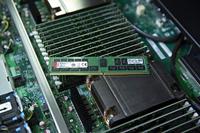 Kingston KTH-PL548E-32G Werkgeheugenmodule voor PC DDR5 32 GB 1 x 32 GB ECC 288-pins DIMM CL40 KTH-PL548E-32G - thumbnail
