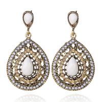 Druppelvormige Bohemian dames oorbellen Wit - thumbnail