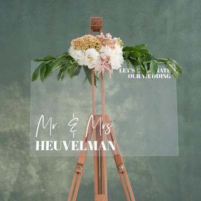 Transparant welkomstbord bruiloft mr. en mrs. Transparant welkomstbord bruiloft mr. en mrs.