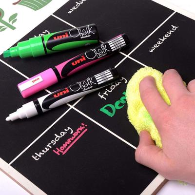 Uni-Posca Chalk marker, lijndikte 8 mm, rood, 1 stuk Uni-Posca Chalk marker, lijndikte 8 mm, rood, 1 stuk