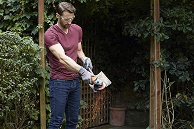 BLACK+DECKER BEG010 710W 115mm haakse slijper | 115mm beschermkap | Zijhandgreep - BEG010-QS BLACK+DECKER BEG010 710W 115mm haakse slijper | 115mm beschermkap | Zijhandgreep - BEG010-QS