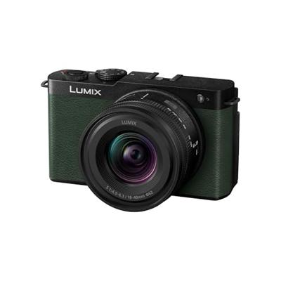 Panasonic Lumix S9 Dark Olive + S 18-40mm f/4.5-6.3