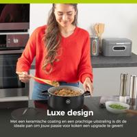 BE Living Braadpan met deksel ø 24 cm - keramische anti-aanbaklaag - geschikt voor alle warmtebronnen - zwart - thumbnail
