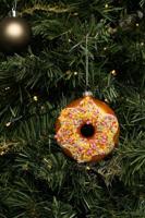 Nordic Light Kerstbal Donut Roze Confetti 10 cm - thumbnail