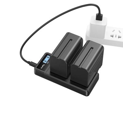 SmallRig 3823 NP-F970 Battery and Charger Kit SmallRig 3823 NP-F970 Battery and Charger Kit