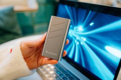 Verbatim TurboMetal 2 TB Externe SSD harde schijf USB-C 4 Metaal 32022 Verbatim TurboMetal 2 TB Externe SSD harde schijf USB-C 4 Metaal 32022