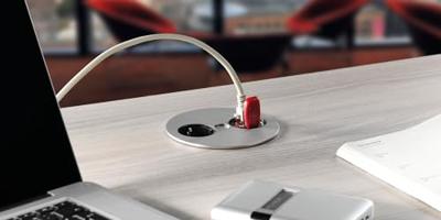 Bachmann 931.001 Stopcontact (opbouw) Met USB, Aanraakbeveiliging, Met Cat6-bus IP20 Chroom - thumbnail