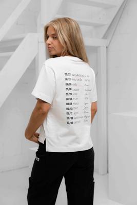 Guess Glitter Logo T-Shirt Dames Wit - Maat XS - Kleur: Wit | Soccerfanshop Guess Glitter Logo T-Shirt Dames Wit - Maat XS - Kleur: Wit | Soccerfanshop