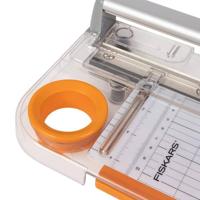 https://www.cchobby.nl/fiskars-rolmes-papiersnijder-l-30-cm-1-stuk - thumbnail