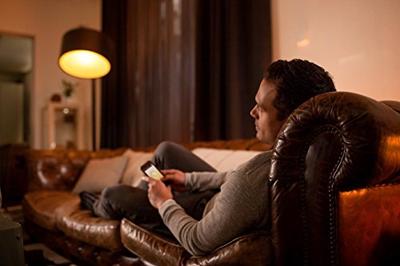 Philips Hue Smart Home LED Starter Kit | Bridge + 2x E27 LEDbulb Wit 2700K | Dimbaar