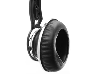 AKG K872 koptelefoon gesloten