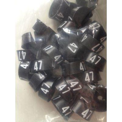 MB zwart/wit 47 voor op kledinghanger