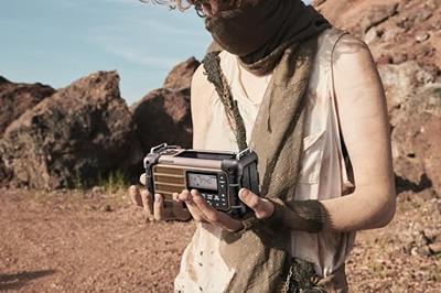 Sangean MMR-99 FM Desert Outdoorradio VHF (FM) Noodradio, Bluetooth Zonnepaneel, Spatwaterbestendig, Stofdicht, Zaklamp Bruin