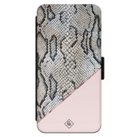 iPhone 13 Pro flipcase - Snake print roze - thumbnail