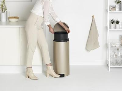 Brabantia pedaalemmer NewIcon 30 liter Metallic Gold