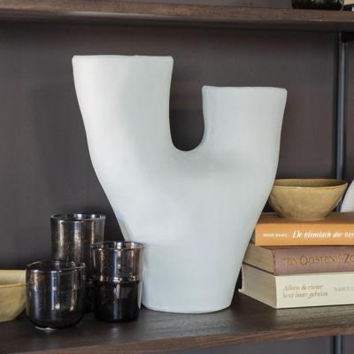 By-Boo Vaas 'Dory' Aardewerk, 38cm hoog By-Boo Vaas 'Dory' Aardewerk, 38cm hoog