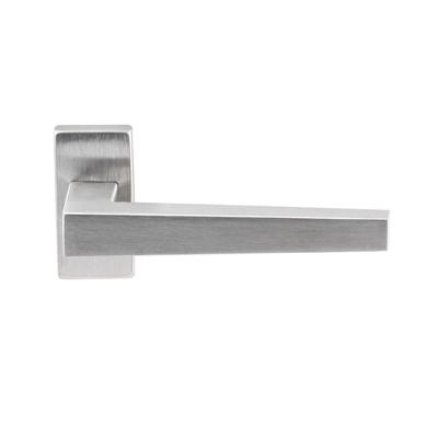 Hardbrass Deurkruk Seoul op rechthoekig rozet - RVS Hardbrass Deurkruk Seoul op rechthoekig rozet - RVS