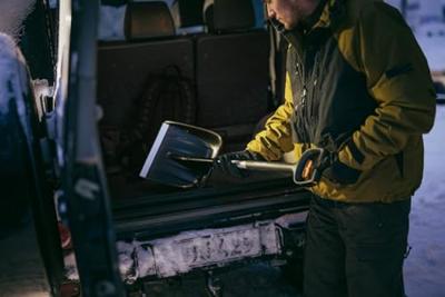 Fiskars X-serie telescopische autosneeuwschep - 1057187 - thumbnail