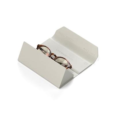 Satechi FindAll vegan-lederen brillenkoker met FindMy - Sand