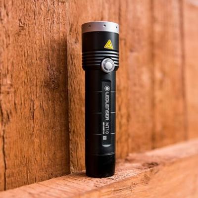 Ledlenser MT10 Zaklamp werkt op een accu LED 1000 lm 156 g Ledlenser MT10 Zaklamp werkt op een accu LED 1000 lm 156 g
